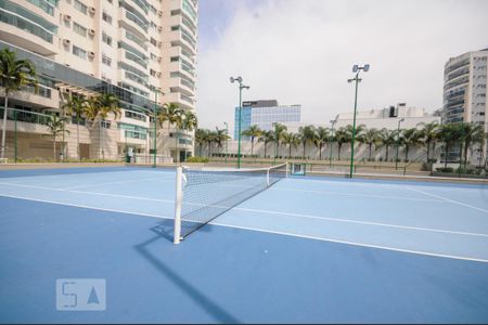 Apartamento à venda com 81m², 2 quartos e 1 vaga Apartamento à venda com 81m², 2 quartos e 1 vagaQuadra de Tênis