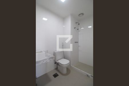 Apartamento à venda com 77m², 2 quartos e 1 vagaBanheiro Social