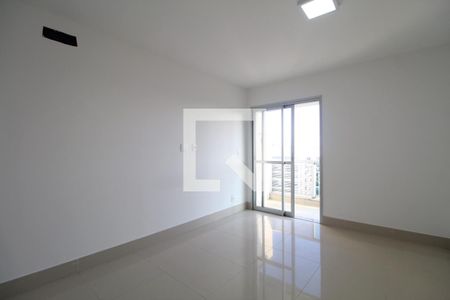 Apartamento à venda com 77m², 2 quartos e 1 vagaSuíte