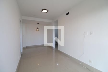 Apartamento à venda com 77m², 2 quartos e 1 vagaSala