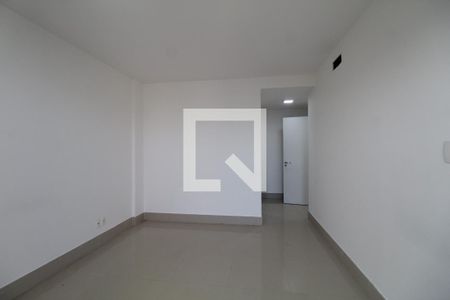 Apartamento à venda com 77m², 2 quartos e 1 vagaSuíte