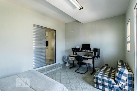 Casa à venda com 200m², 3 quartos e 2 vagas Casa à venda com 200m², 3 quartos e 2 vagasQuarto 3