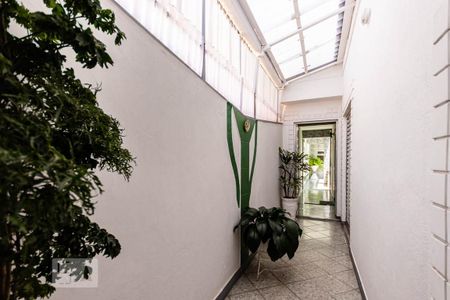 Casa à venda com 200m², 3 quartos e 2 vagas Casa à venda com 200m², 3 quartos e 2 vagasEntrada