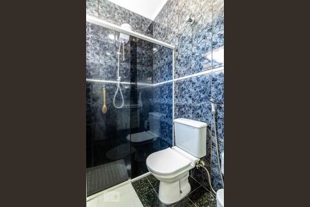 Casa à venda com 200m², 3 quartos e 2 vagas Casa à venda com 200m², 3 quartos e 2 vagasBanheiro suíte 1