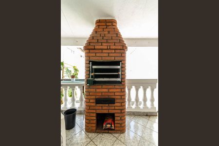 Casa à venda com 200m², 3 quartos e 2 vagas Casa à venda com 200m², 3 quartos e 2 vagasChurrasqueira