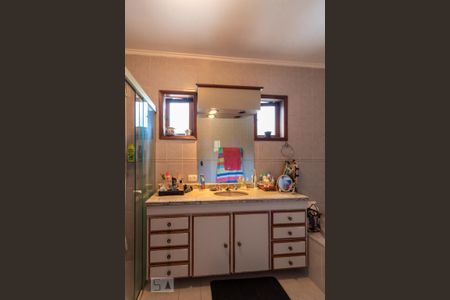 Casa à venda com 308m², 5 quartos e 4 vagas Casa à venda com 308m², 5 quartos e 4 vagasBanheiro da Suíte 3