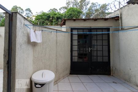 Casa à venda com 308m², 5 quartos e 4 vagas Casa à venda com 308m², 5 quartos e 4 vagasQuintal de serviço