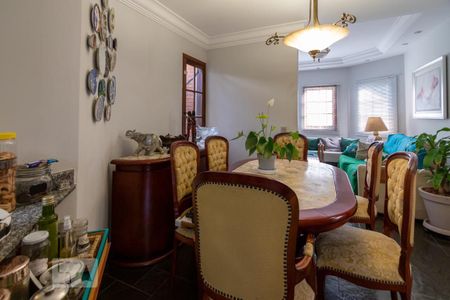 Casa à venda com 308m², 5 quartos e 4 vagas Casa à venda com 308m², 5 quartos e 4 vagasCopa