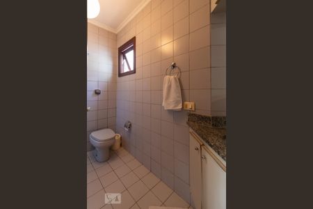 Casa à venda com 308m², 5 quartos e 4 vagas Casa à venda com 308m², 5 quartos e 4 vagasBanheiro da Suíte 1