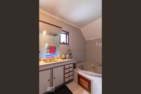 Casa à venda com 308m², 5 quartos e 4 vagas Casa à venda com 308m², 5 quartos e 4 vagasBanheiro da Suíte 3