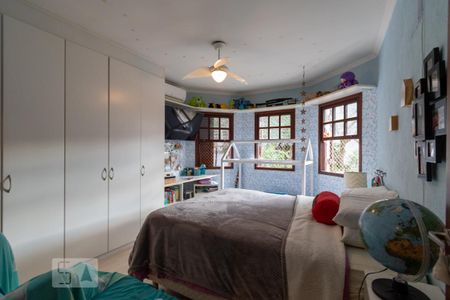 Casa à venda com 308m², 5 quartos e 4 vagas Casa à venda com 308m², 5 quartos e 4 vagasSuíte 2