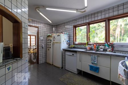 Casa à venda com 308m², 5 quartos e 4 vagas Casa à venda com 308m², 5 quartos e 4 vagasCozinha