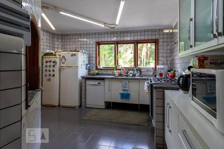 Casa à venda com 308m², 5 quartos e 4 vagas Casa à venda com 308m², 5 quartos e 4 vagasCozinha