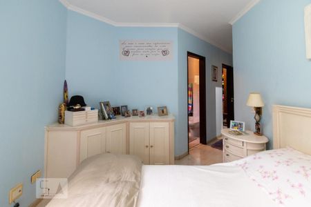 Casa à venda com 308m², 5 quartos e 4 vagas Casa à venda com 308m², 5 quartos e 4 vagasSuíte 3