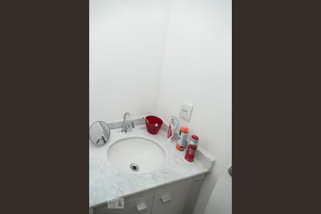 Apartamento para alugar com 62m², 2 quartos e 1 vaga Apartamento para alugar com 62m², 2 quartos e 1 vagaBanheiro Suíte