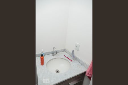 Banheiro de apartamento à venda com 2 quartos, 62m² em Todos Os Santos, Rio de Janeiro