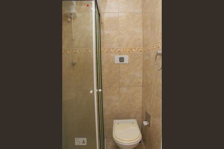 Banheiro de apartamento para alugar com 1 quarto, 42m² em Pilares, Rio de Janeiro