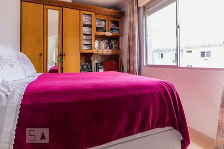 Dormitório de apartamento à venda com 1 quarto, 48m² em Azenha, Porto Alegre
