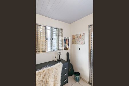 Casa à venda com 160m², 2 quartos e 3 vagas Casa à venda com 160m², 2 quartos e 3 vagasHome office