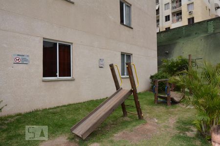Apartamento à venda com 50m², 2 quartos e sem vagaÁrea Comum - Playground