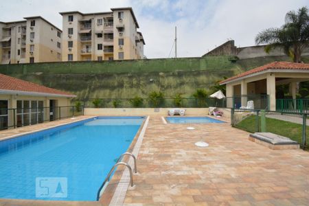 Apartamento à venda com 50m², 2 quartos e sem vagaÁrea comum - Piscina