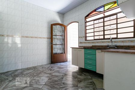 Casa para alugar com 150m², 2 quartos e 2 vagasCozinha 1