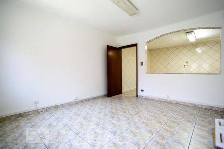 Casa para alugar com 150m², 2 quartos e 2 vagasEscritório 2