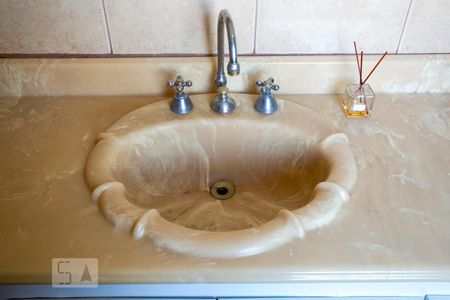 Casa para alugar com 150m², 2 quartos e 2 vagasBanheiro