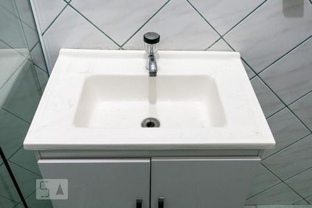 Casa para alugar com 150m², 2 quartos e 2 vagasBanheiro do escritório