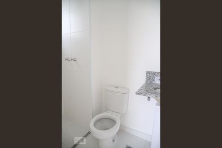 Apartamento à venda com 69m², 2 quartos e 2 vagasBanheiro da Suíte