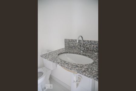 Apartamento à venda com 69m², 2 quartos e 2 vagasBanheiro Corredor