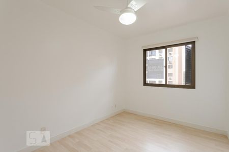 Quarto 1 de apartamento para alugar com 2 quartos, 58m² em Jardim Carvalho, Porto Alegre