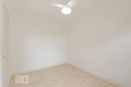 Quarto 1 de apartamento para alugar com 2 quartos, 58m² em Jardim Carvalho, Porto Alegre