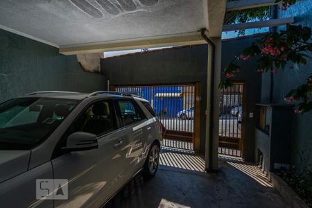 Casa à venda com 228m², 4 quartos e 2 vagas Casa à venda com 228m², 4 quartos e 2 vagasGaragem