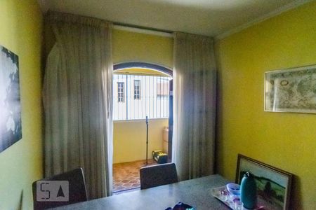 Casa à venda com 228m², 4 quartos e 2 vagas Casa à venda com 228m², 4 quartos e 2 vagasQuarto 3