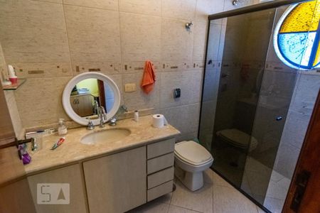 Casa à venda com 228m², 4 quartos e 2 vagas Casa à venda com 228m², 4 quartos e 2 vagasBanheiro Social