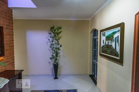 Sala de casa à venda com 4 quartos, 228m² em Guaiaúna, São Paulo