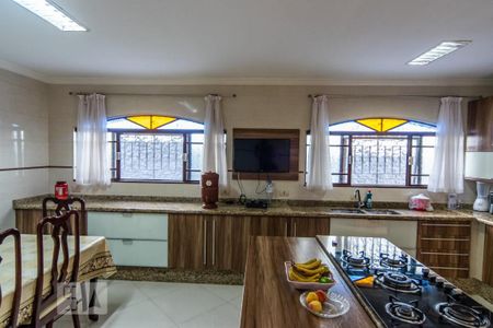 Casa à venda com 228m², 4 quartos e 2 vagas Casa à venda com 228m², 4 quartos e 2 vagasCozinha