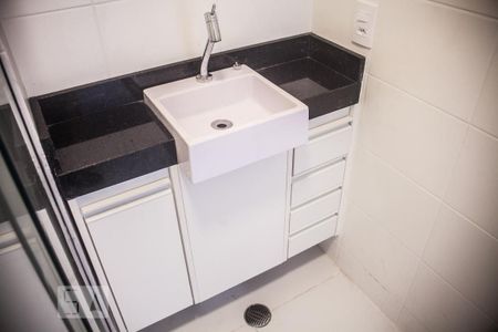 Apartamento para alugar com 26m², 1 quarto e sem vagaDetalhe do banheiro