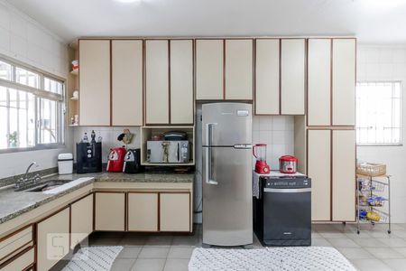 Casa à venda com 288m², 5 quartos e 6 vagasCozinha 