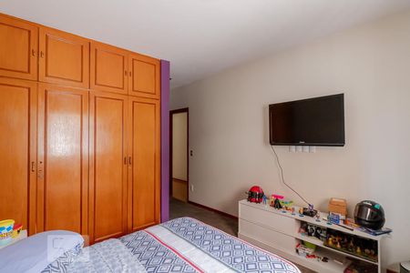 Casa à venda com 288m², 5 quartos e 6 vagasSuíte 2 