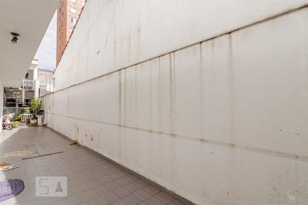 Casa à venda com 288m², 5 quartos e 6 vagasCorredor 