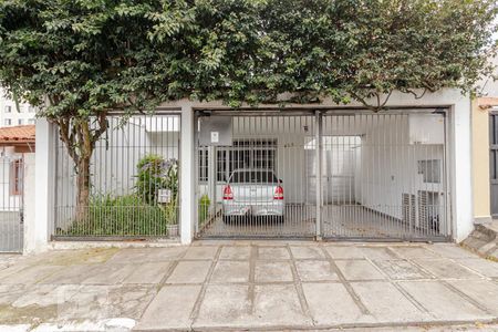 Casa à venda com 288m², 5 quartos e 6 vagasFachada 