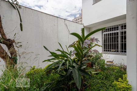 Casa à venda com 288m², 5 quartos e 6 vagasGaragem
