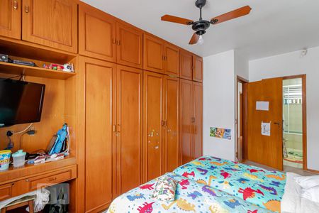 Casa à venda com 288m², 5 quartos e 6 vagasSuíte 1 