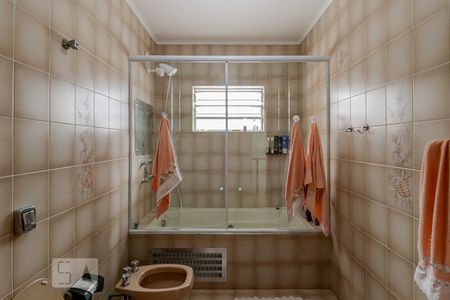 Casa à venda com 288m², 5 quartos e 6 vagasBanheiro 