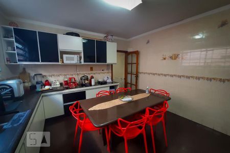 Casa à venda com 450m², 3 quartos e 3 vagasCozinha