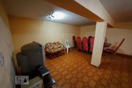 Casa à venda com 450m², 3 quartos e 3 vagasSallão de Festas