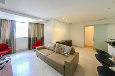 Sala de Apartamento com 2 quartos, 77m² Belvedere