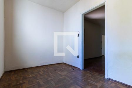 Casa à venda com 220m², 4 quartos e 2 vagasCasa de fundos - Quarto